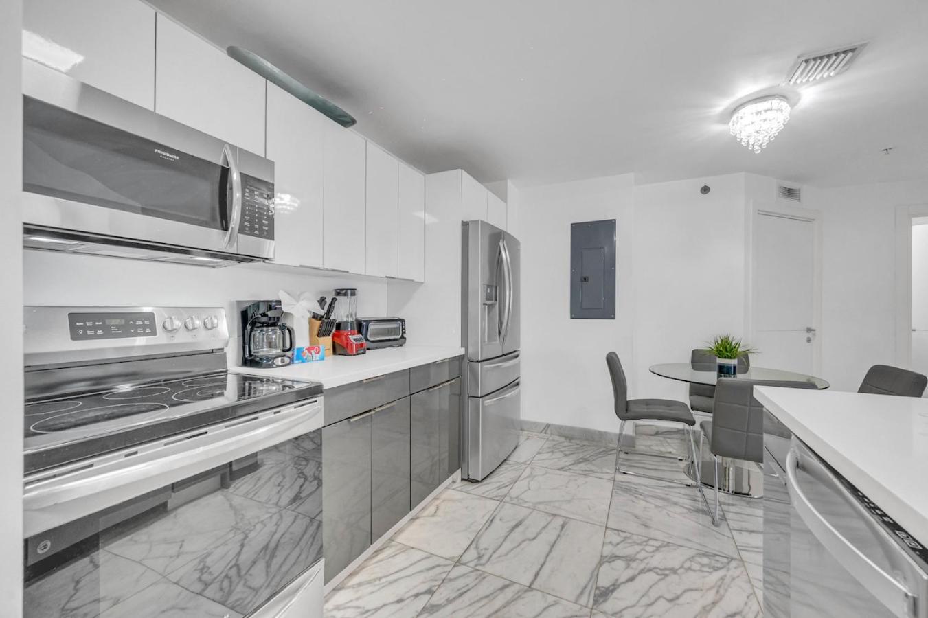 Subtle 2 Bed In Edgewater Near Downtown With Free Parking Apartman Miami Kültér fotó