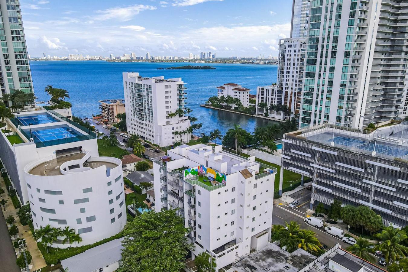 Subtle 2 Bed In Edgewater Near Downtown With Free Parking Apartman Miami Kültér fotó